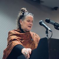 Pam Cross giving her Guthrie Award speech